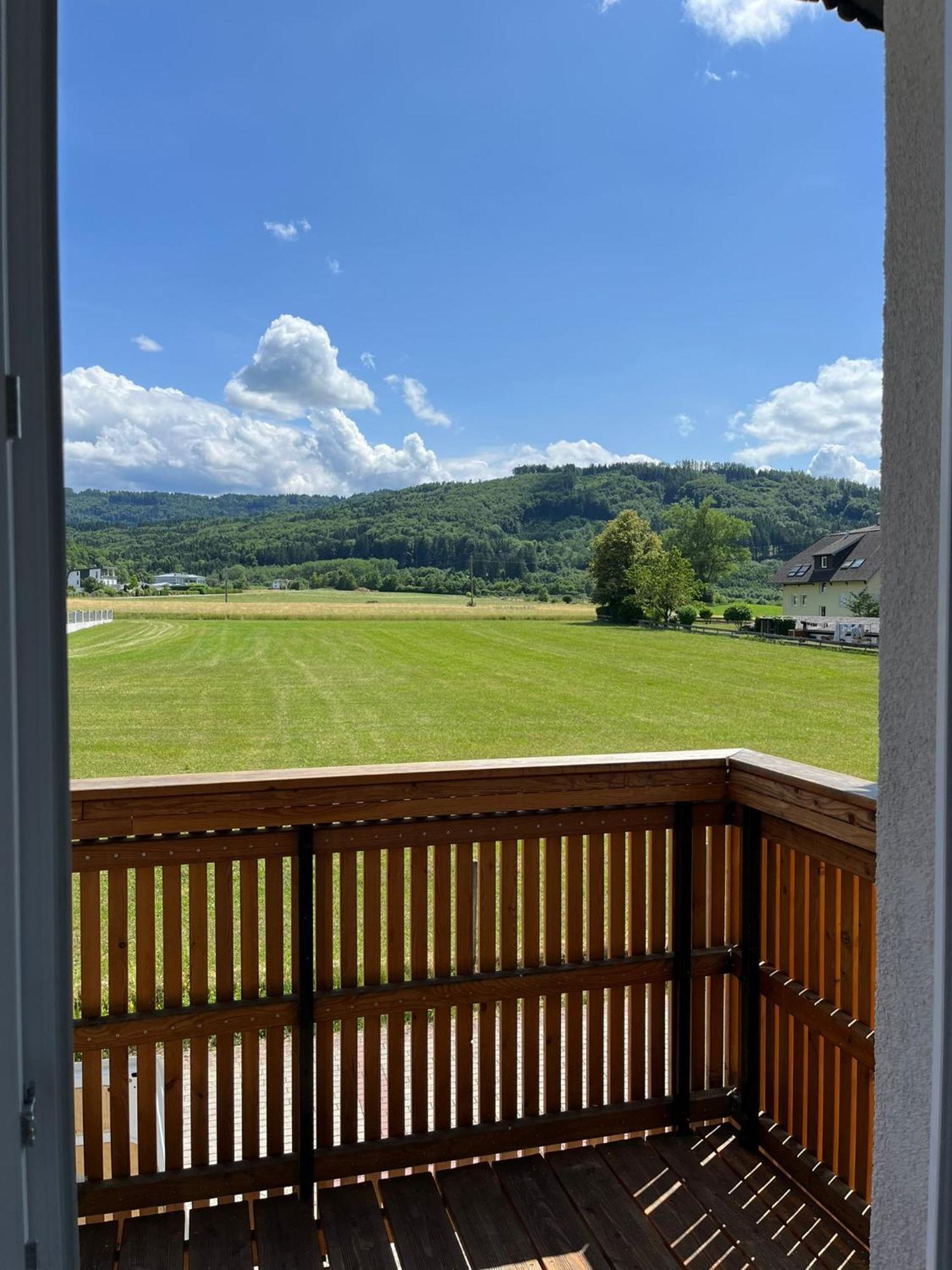 Danner Familien-Ferienwohnungen Schoerfling Am Attersee Exterior photo